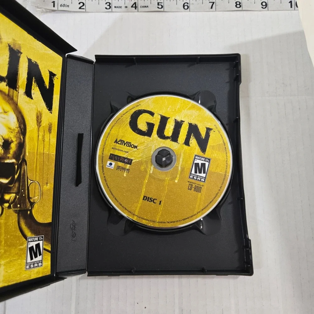 GUN PC Game 2005 3 Disc Set Neversoft Activision Vintage Western (CIB)
